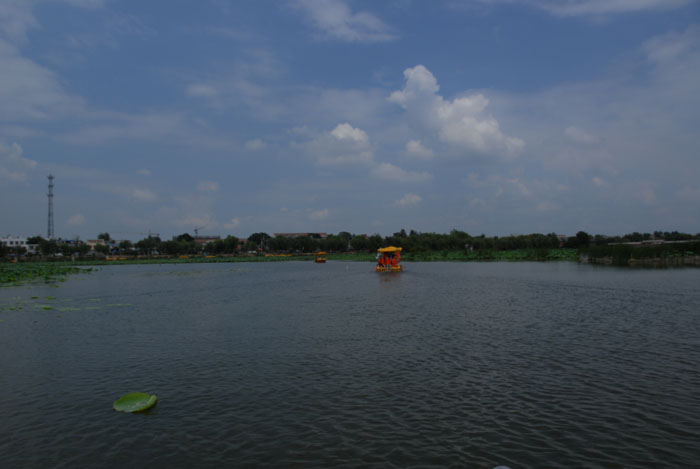 ˮ��һɫ���̲�ʎ����С���x��߅Խ��(l��i)Խ�h(yu��n)��